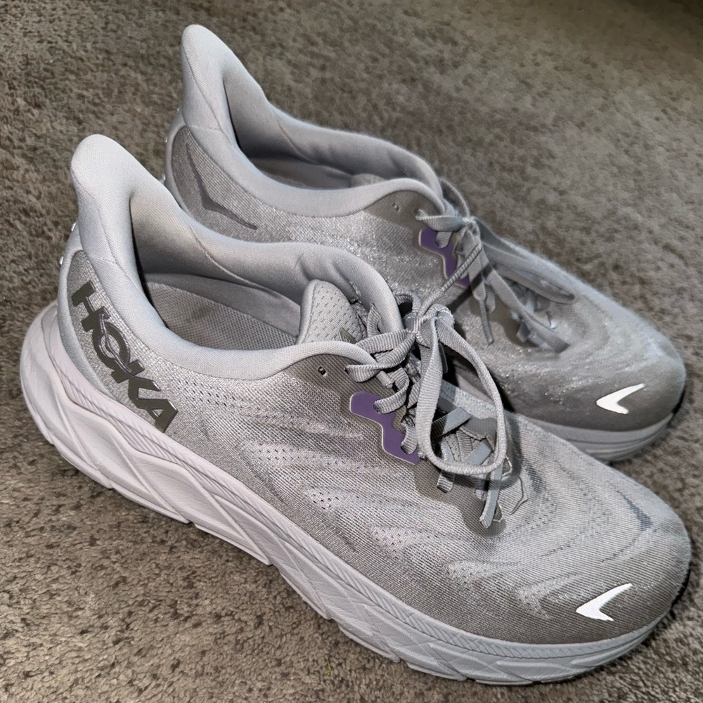Women’s gray Hoka Clifton sneakers size 9